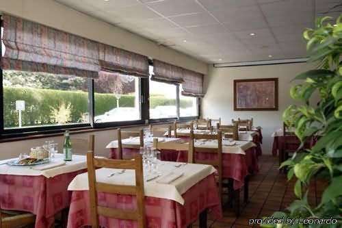 Kyriad Rennes Nord Hotel Restaurant photo