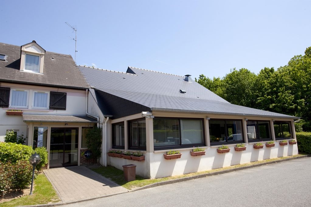 Kyriad Rennes Nord Hotel Exterior photo